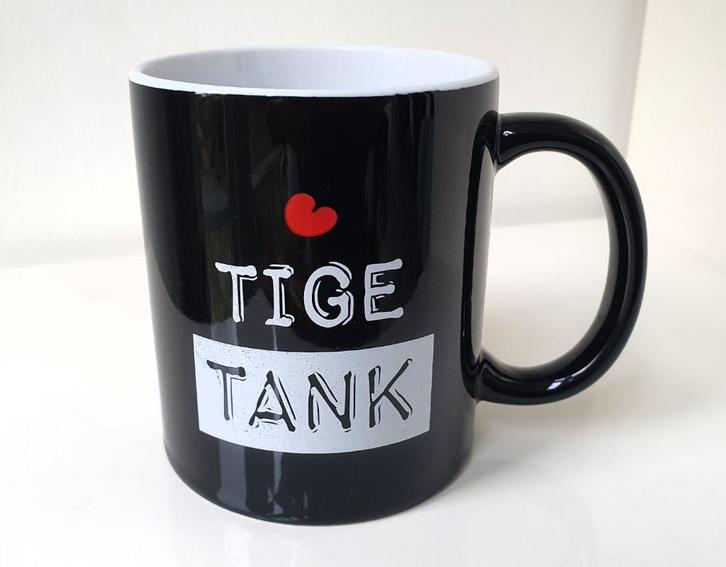 nieuwe Friese mok/ beker/ koffiemok met opschrift: Tige Tank, Huis en Inrichting, Keuken | Servies, Nieuw, Kop(pen) en/of Schotel(s)