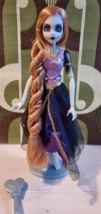 Once Upon a Zombie Rapunzel barbie pop, Verzamelen, Poppen, Ophalen of Verzenden, Pop