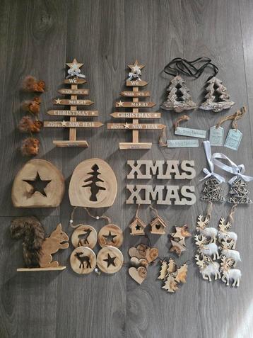 Diverse kerstdeco hout beschikbaar voor biedingen