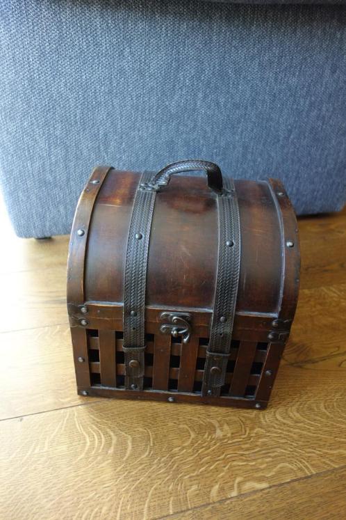 Koffer hout koloniaal, Huis en Inrichting, Woonaccessoires | Kisten, Zo goed als nieuw, Minder dan 50 cm, Minder dan 50 cm, Ophalen of Verzenden