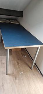 Blauw bureau met verstelbare poten, Huis en Inrichting, Bureaus, Gebruikt, Ophalen