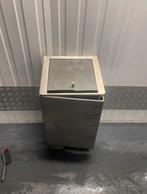 RVS prullenbak Horeca, Ophalen