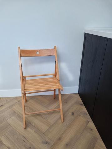 2 houten opklapstoelen (IKEA FRÖSVI)