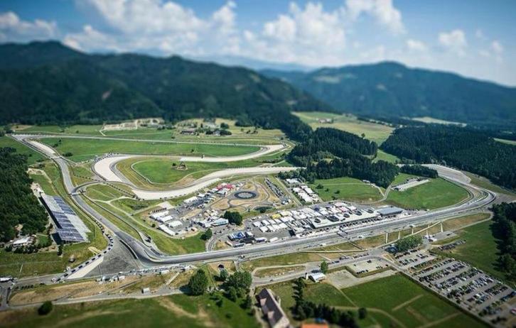 2026 Weekendtickets F1 Oostenrijk vanaf €185,-, Tickets en Kaartjes, Sport | Overige, Drie personen of meer, Juli