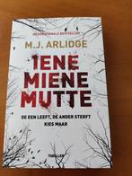 Iene miene mutte M.J. Arlidge, Boeken, Thrillers, Zo goed als nieuw, Ophalen, M.J. Arlidge