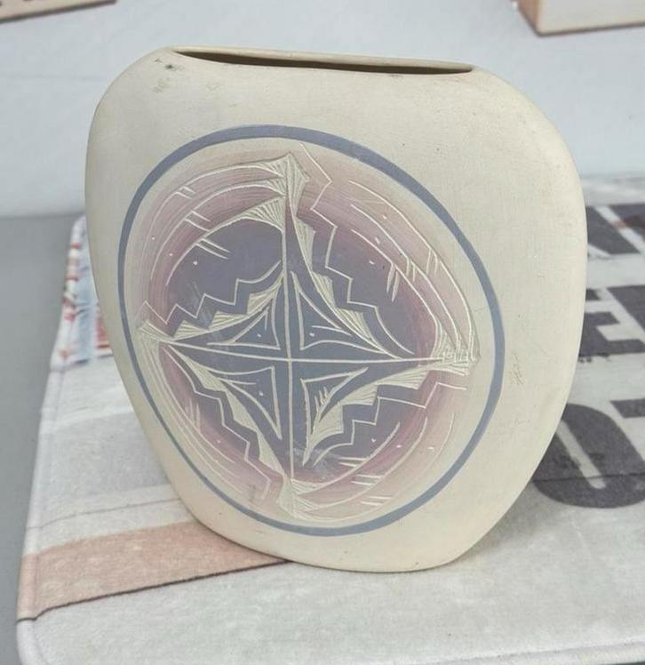 VINTAGE 1980 Navajo Pastel geëtste aardewerk vaas Keramisch, Antiek en Kunst, Antiek | Vazen, Ophalen of Verzenden