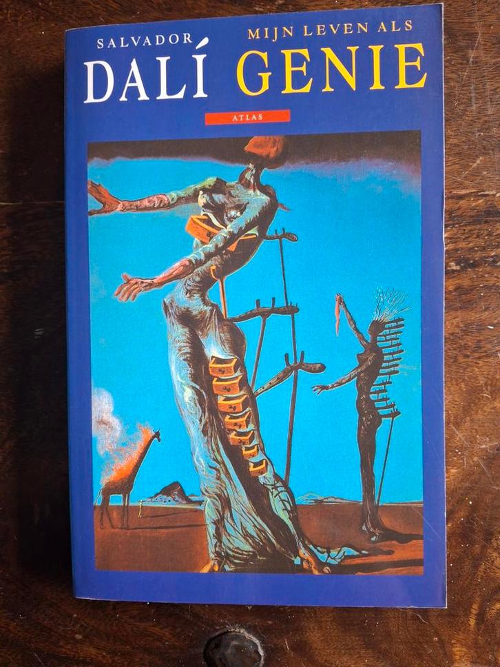 Salvador Dalí - Mijn Leven Als Genie - Atlas, Boeken, Biografieën, Gelezen, Kunst en Cultuur, Ophalen of Verzenden