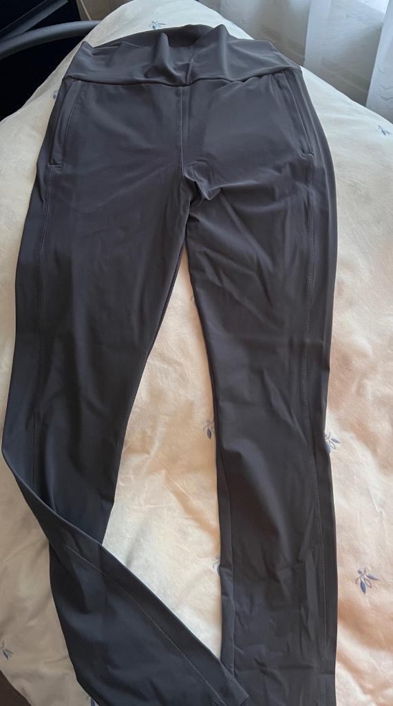 Moscow nieuw travel stof grijze broek maat XS, Kleding | Dames, Broeken en Pantalons, Nieuw, Maat 34 (XS) of kleiner, Grijs, Lang