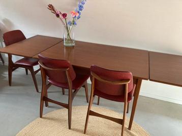 Midcentury vintage Deense teak eettafel XL uitschuifbaar beschikbaar voor biedingen