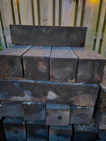 45 Stapelblokken 15x15x60 GRATIS afhalen beschikbaar voor biedingen