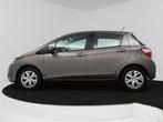 Toyota Yaris 1.5 VVT-i Aspiration (bj 2017), 12 maanden, Stof, Gebruikt, 4 cilinders