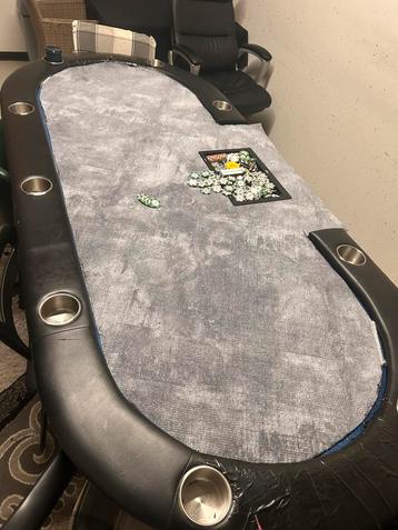 Gezelschapsspellen kaart poker 9 personen  beschikbaar voor biedingen