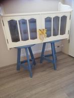 Antieke hangkast, massief eikenhout. Vintage/brocante, Ophalen, Gebruikt, 50 tot 100 cm, Glas