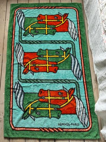 Vintage Hermes Paris Strandlaken Paardenmotief beschikbaar voor biedingen