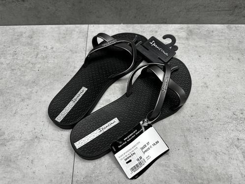 Ipanema slippers - Black silver - maat 37 - NIEUW - C1080, Caravans en Kamperen, Kampeeraccessoires, Ophalen