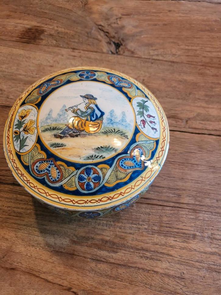 Henriot Quimper Bonbonnière, Antiek en Kunst, Antiek | Keramiek en Aardewerk, Ophalen of Verzenden