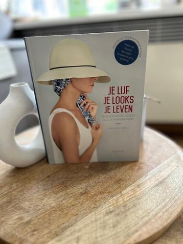 Boek: Je lijf je looks je leven. Als je kanker hebt  beschikbaar voor biedingen