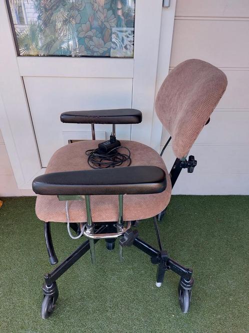 Mercado elektriche trippelstoel trippel stoel, Huis en Inrichting, Bureaustoelen, Zo goed als nieuw, Wit, Ophalen of Verzenden