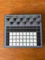 Novation Circuit Rhythm - Sampler/Sequencer, Muziek en Instrumenten, Drumcomputers, Ophalen of Verzenden, Zo goed als nieuw, Overige merken