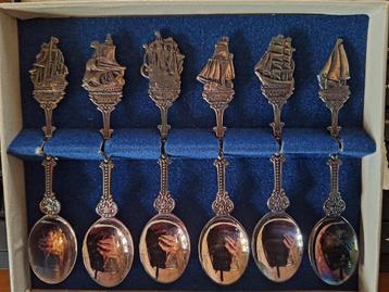 Historische schepen lepeltjes van Douwe Egberts beschikbaar voor biedingen