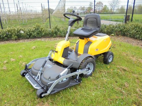 Stiga villa hst frontzitmaaier, Tuin en Terras, Zitmaaiers, Nieuw, Elektrische starter, Mulchfunctie, Ophalen of Verzenden