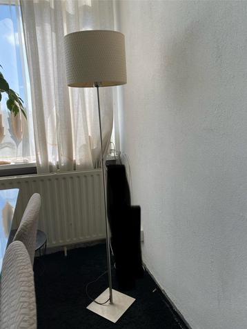 Sta lamp/ schemerlamp 1.55 M hoog