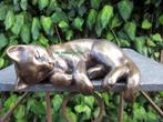 006* Bronzen slapende poes (Boven €75 geen verzendkosten), Tuin en Terras, Tuinbeelden, Nieuw, Overige materialen, Ophalen of Verzenden