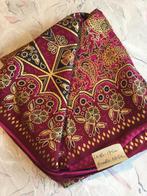 Batik Halus Sarong lap.100% viscose. L175 cm, B 113,5 cm., Hobby en Vrije tijd, Stoffen en Lappen, 120 cm of meer, Nieuw, Ophalen of Verzenden