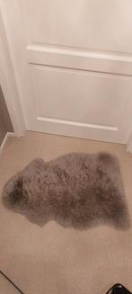 Zacht bont kleedje, Minder dan 50 cm, Grijs, Ophalen of Verzenden, Zo goed als nieuw