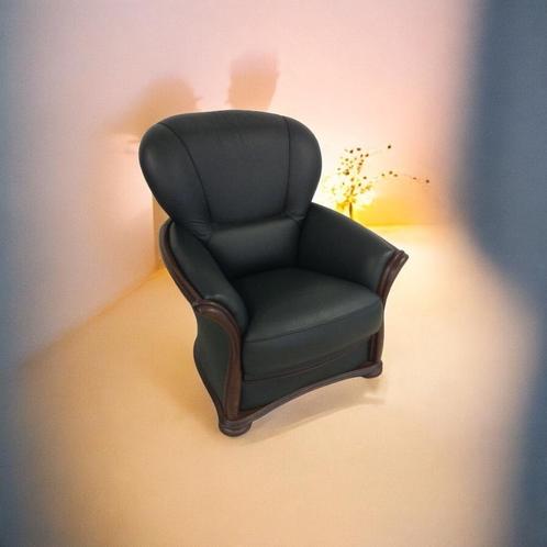 Fauteuils Klassiek/Tijdloos /Stijlvol/ stof en leer. z.g.a.n, Huis en Inrichting, Fauteuils, Zo goed als nieuw, Hout, Leer, Riet of Rotan
