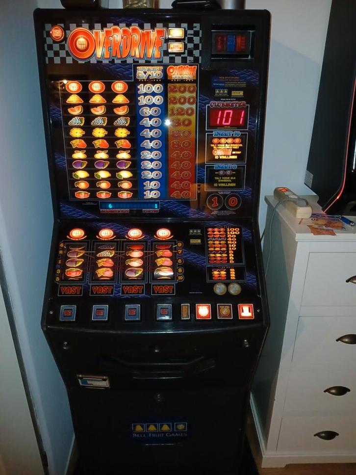 Overdrive gokkast, Verzamelen, Automaten | Gokkasten en Fruitautomaten, Gebruikt, Euro, Met sleutels, Ophalen
