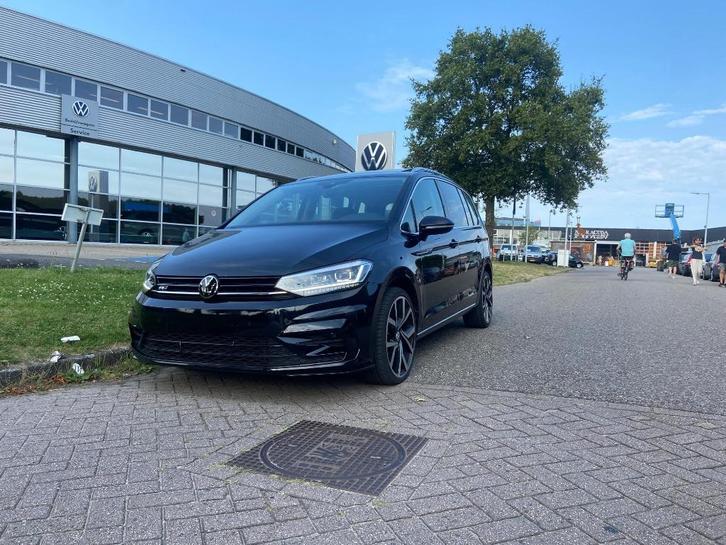 Volkswagen Touran 2.0 TDI 170pk DSG 7 versnellingen, Auto's, Volkswagen, Bedrijf, Touran, 360° camera, ABS, Achteruitrijcamera