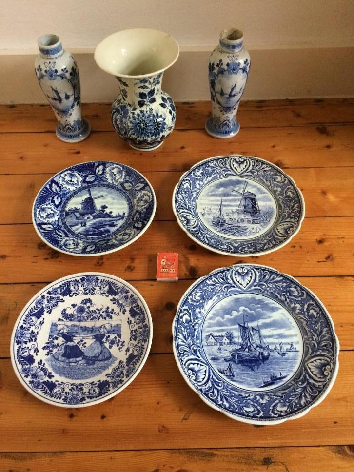 2 Delfts blauw wandborden vaas Royal Sphinx Boch molen boot, Antiek en Kunst, Antiek | Wandborden en Tegels, Ophalen of Verzenden