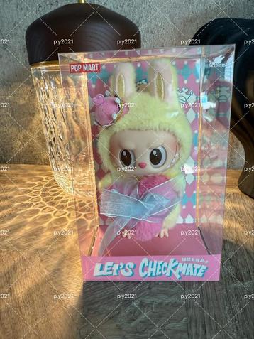 Popmart labubu let's checkmate beschikbaar voor biedingen