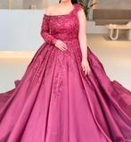 Prachtige Rode Trouwjurk, Ophalen of Verzenden, Gedragen, Rood, Trouwjurk