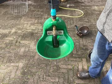 Zelfdrinker beschikbaar voor biedingen