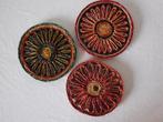 3 Vintage onderzetters van riet, rond, 1x rode rand, 1x groe, Ophalen of Verzenden, Overige typen