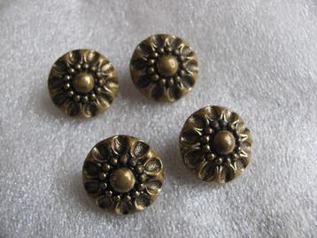 4 Oude Knopen van Koper - 1.8 cm beschikbaar voor biedingen