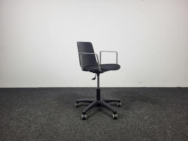 Enea Lottus Bureaustoel - Zwarte Kunststof Zitting 24553, Huis en Inrichting, Bureaustoelen, Gebruikt, Zwart, Ophalen