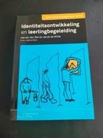 Identiteitsontwikkeling en leerlingbegeleiding, Jos van der Wal; Jacob de Wilde; Ineke de Mooij, Ophalen of Verzenden, Zo goed als nieuw
