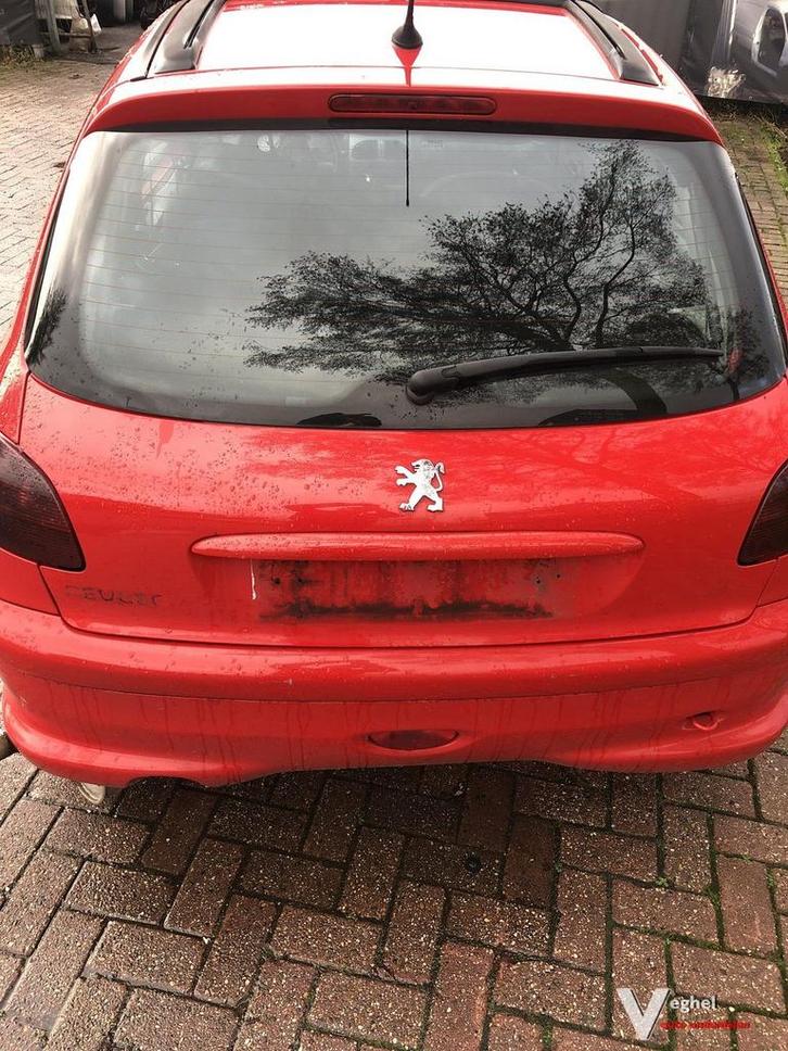 Peugeot 206 2004 Achterklep Rood, Auto-onderdelen, Carrosserie en Plaatwerk, Achterklep, Achter, Gebruikt, Ophalen