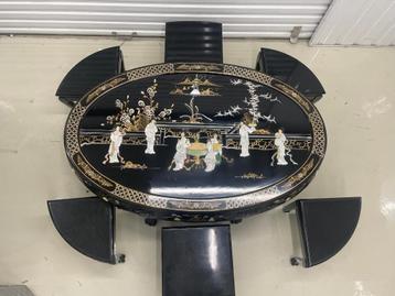 Chinese Salontafel (incl. 6 krukjes) beschikbaar voor biedingen
