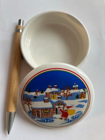 Schaaltje met Kerstdeksel als nieuw beschikbaar voor biedingen