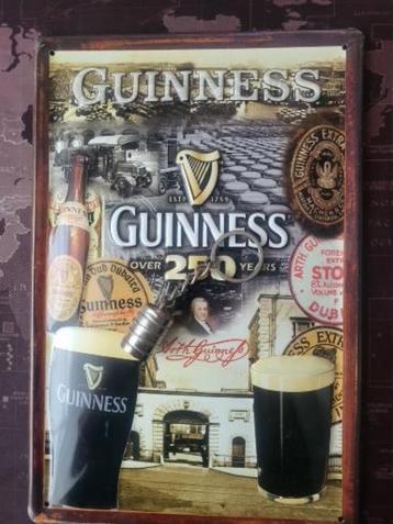 GUINNESS BEER - 198 - 250 JAAR MET SLEUTELHANGER. beschikbaar voor biedingen