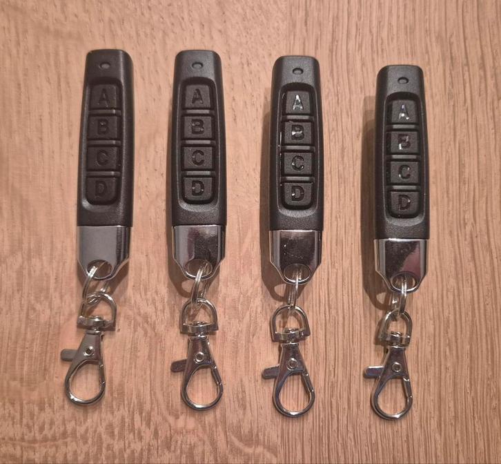 4x Garagedeur Afstandsbediening 433mhz, Hobby en Vrije tijd, Elektronica-componenten, Nieuw, Ophalen of Verzenden