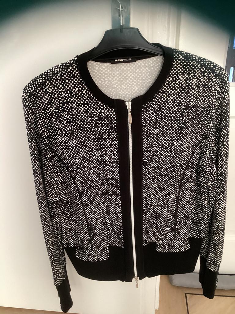 Frank Walder, vest mt42, deelbare rits, zwarte/witte stip,, Ophalen of Verzenden, Zo goed als nieuw, Maat 42/44 (L), Wit