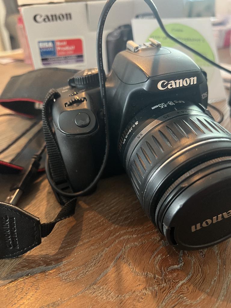 Canon camera EOS 1000D, Audio, Tv en Foto, Fotocamera's Digitaal, Gebruikt, Spiegelreflex, Canon, Ophalen of Verzenden