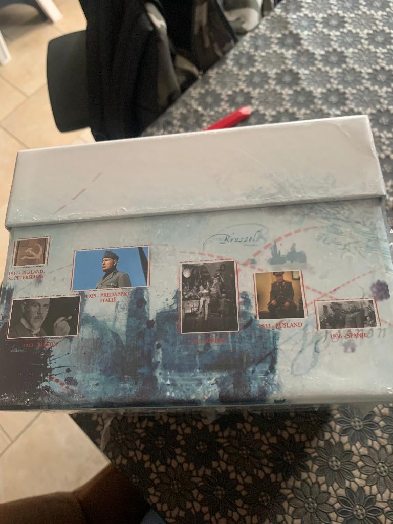 In Europa een TV serie van Roel van Broekhovern(nr.3), Cd's en Dvd's, Alle leeftijden, Ophalen of Verzenden, Nieuw in verpakking