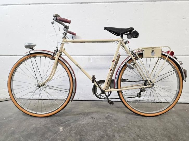 vintage fiets / herenfiets PEUGEOT jaren 50, Fietsen en Brommers, Fietsen | Oldtimers, Ophalen