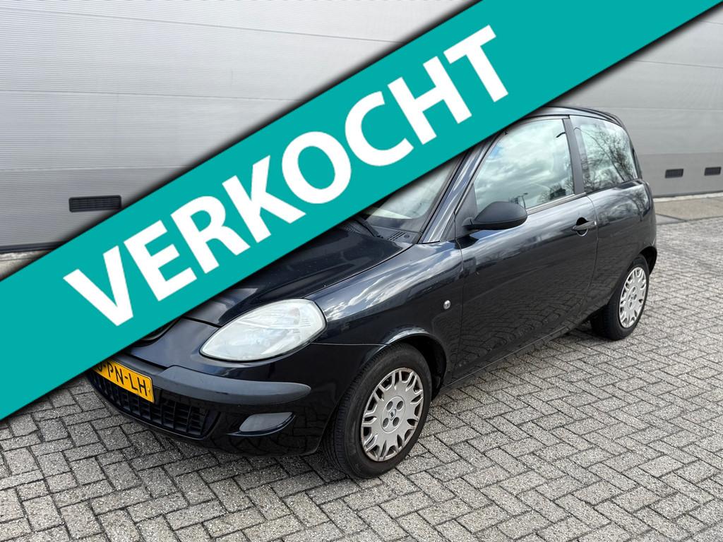 Lancia Ypsilon 1.2, Auto's, Lancia, Voorwielaandrijving, Gebruikt, Zwart, Origineel Nederlands